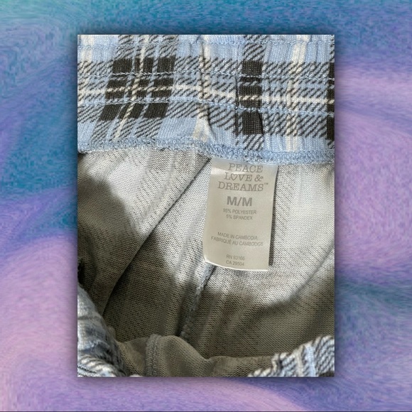 ♥︎ Plaid Pyjama Pants ♥︎ - Picture 3 of 4